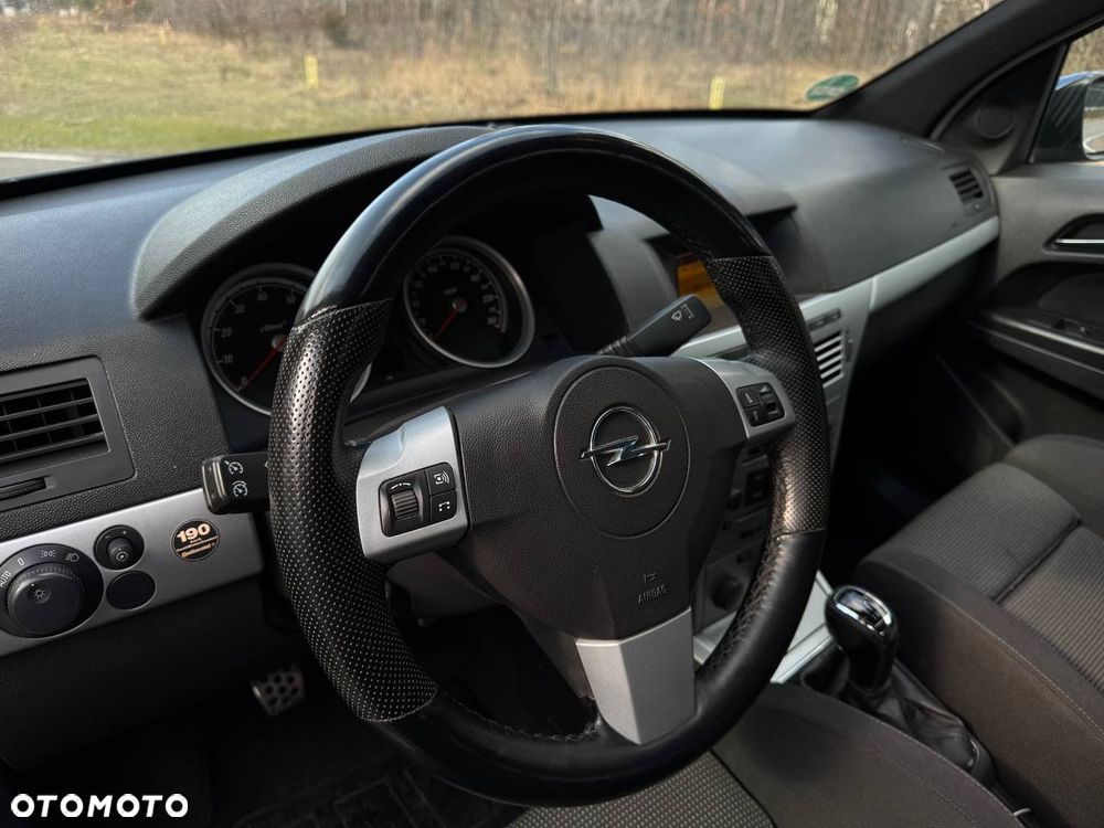 Opel Astra 2.0 T Sport - 10