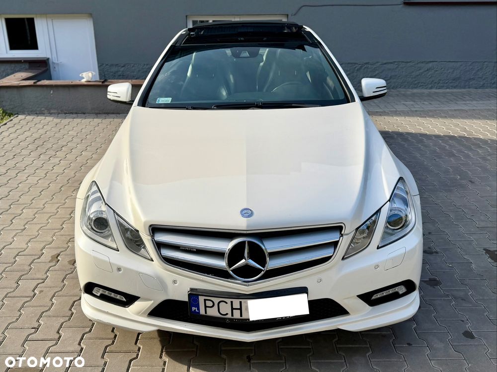 Mercedes-Benz E-Class 2011 photo 2