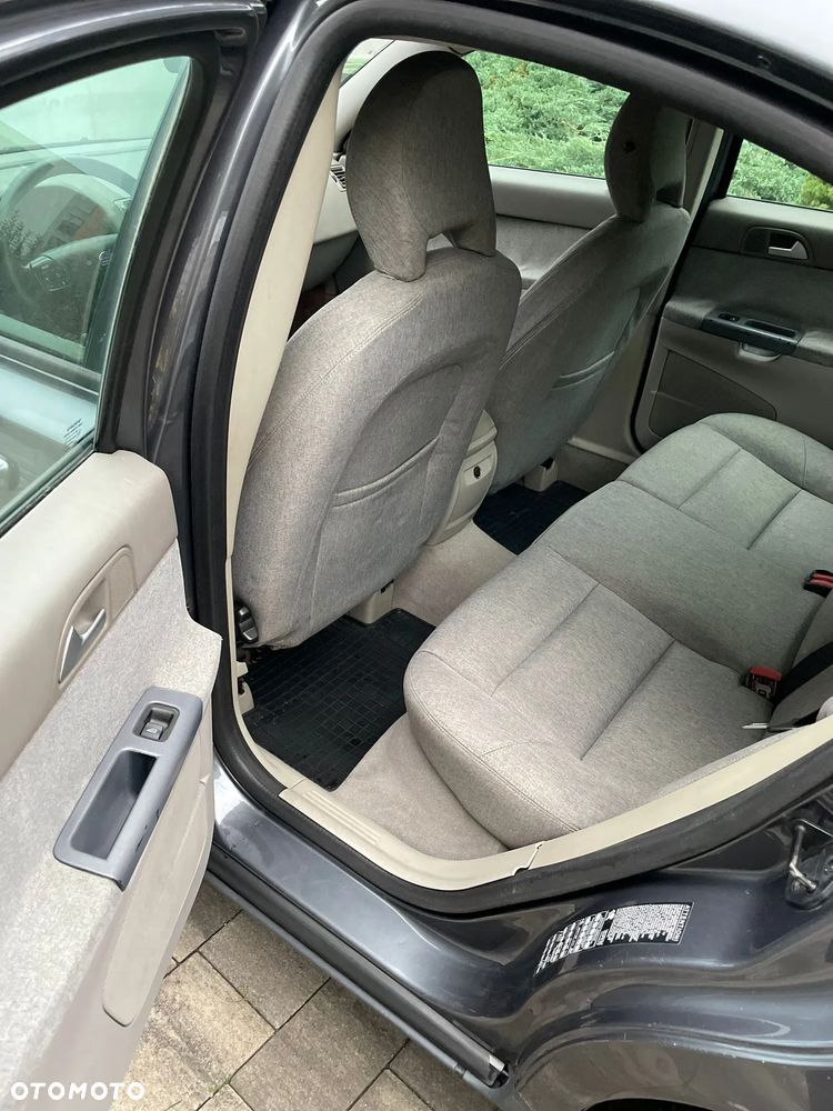 Volvo S40 2.0D Momentum - 12