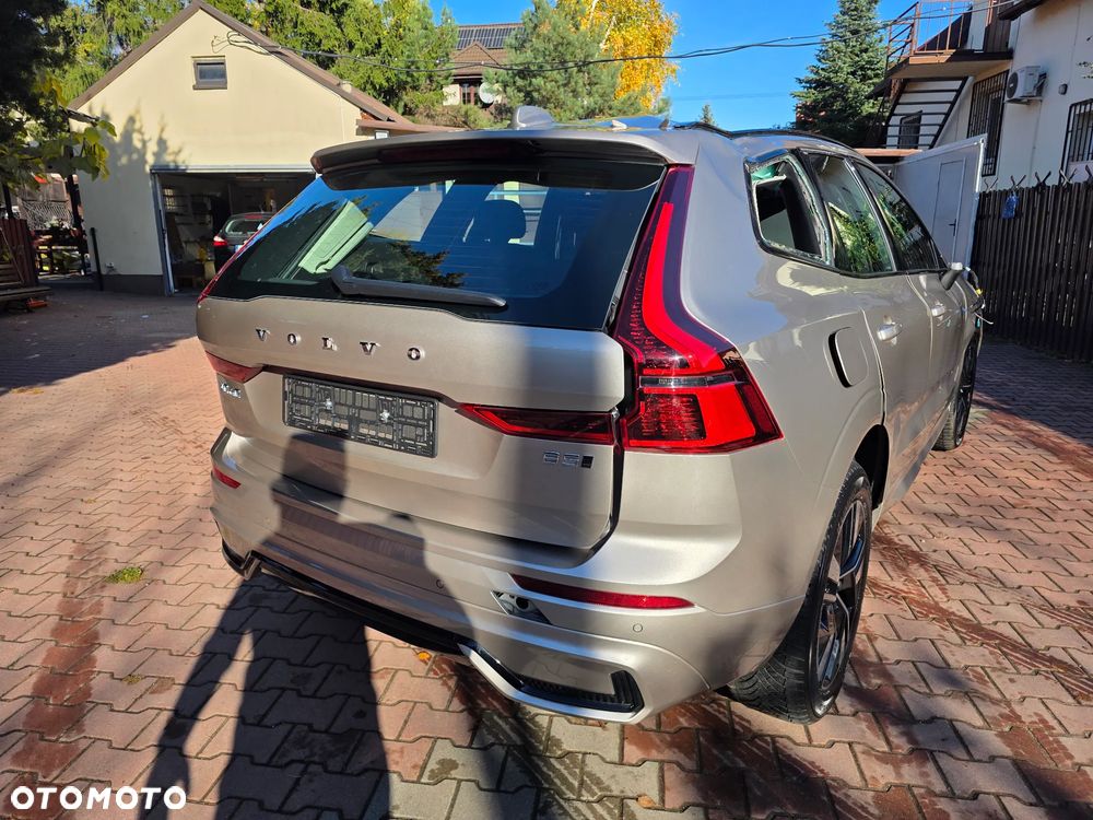 Volvo XC 60 B5 B AWD Plus Dark - 12