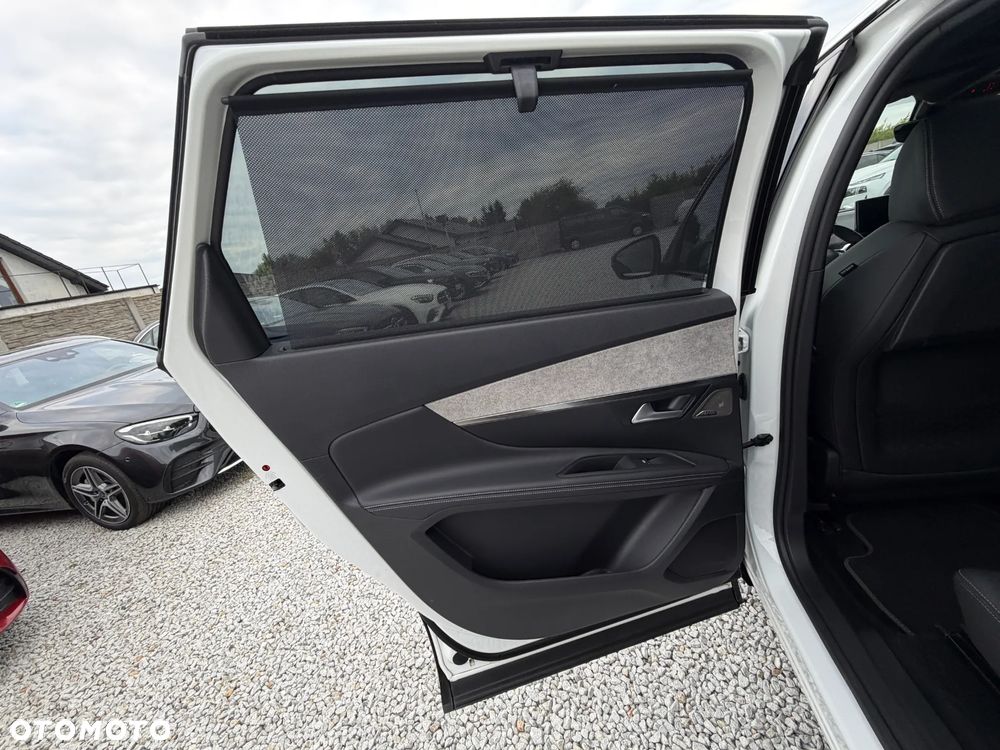 Peugeot 5008 PureTech 180 EAT8 Stop & Start GT - 26