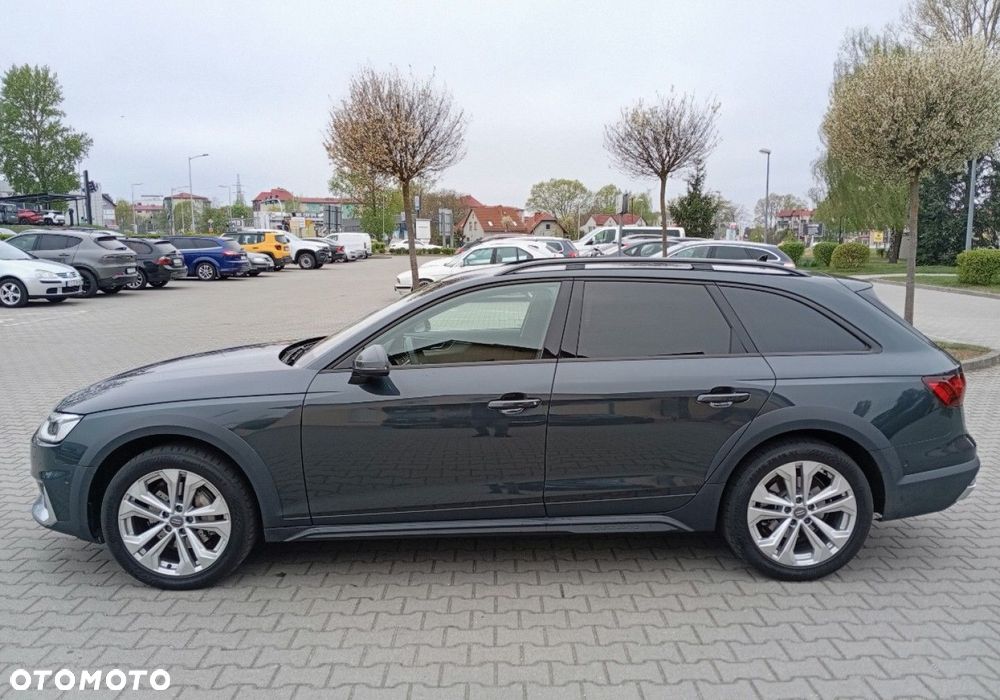 Audi A4 Allroad - 11