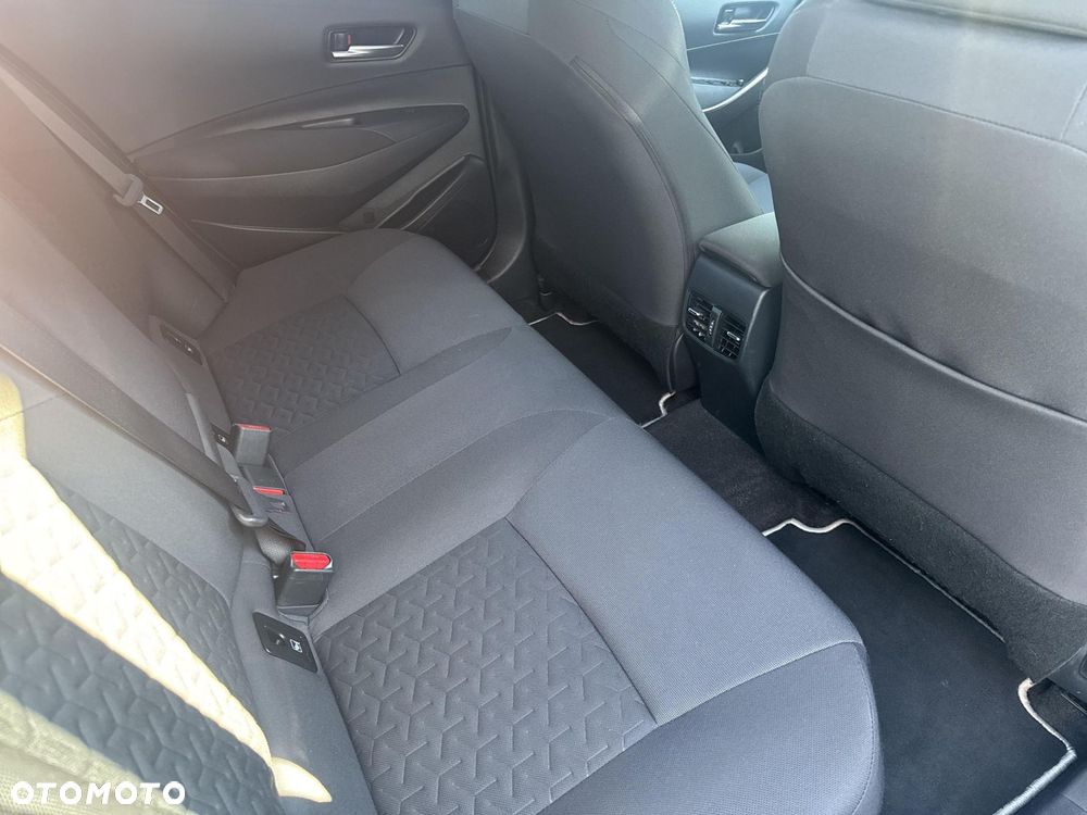 Toyota Corolla 2.0 Hybrid Comfort - 12