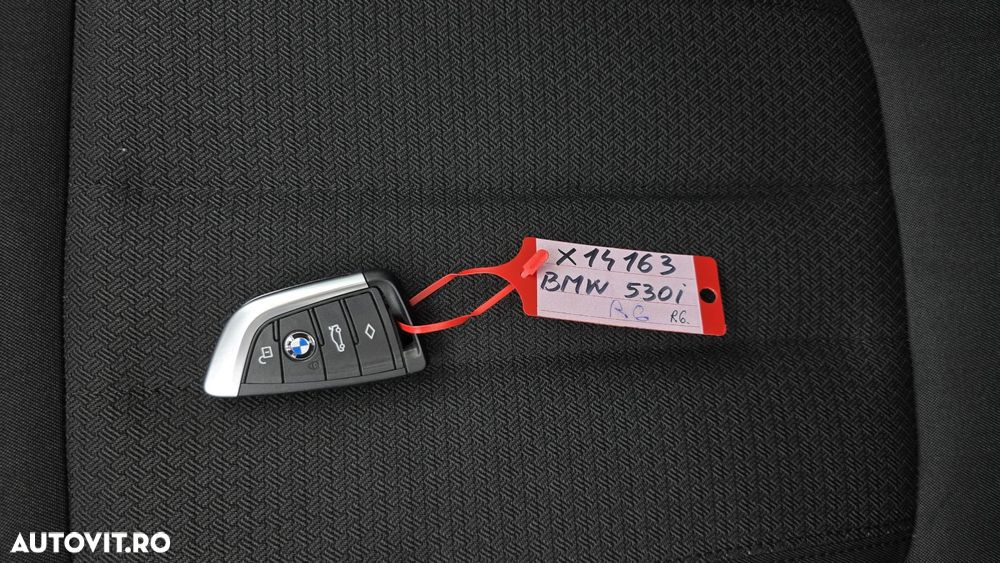 BMW Seria 5 530i xDrive AT MHEV - 21