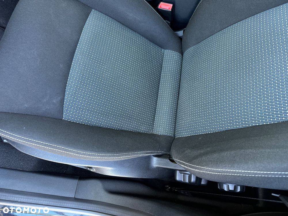 Ford Mondeo SW 1.6 Trend - 21