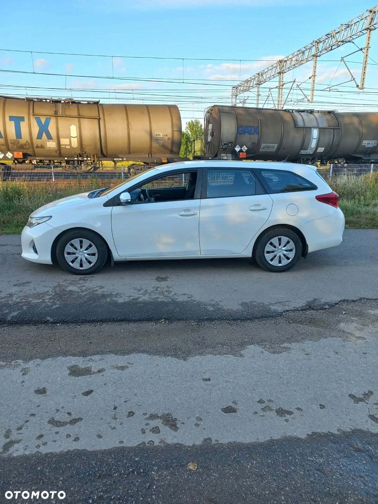 Toyota Auris 1.4 D-4D Active - 4
