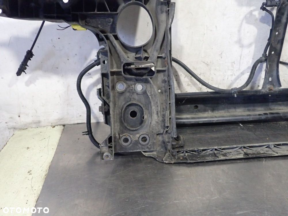 PAS PRZEDNI VOLKSWAGEN TOUAREG 5.0 - 14