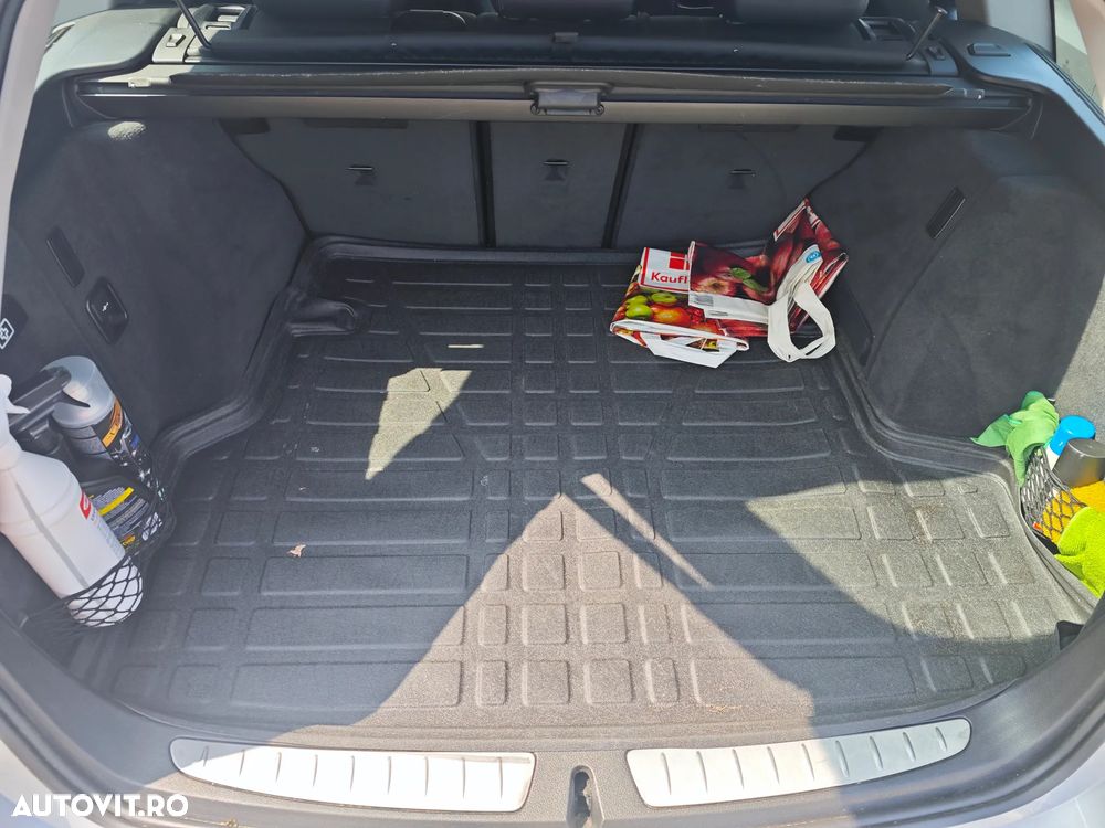 BMW Seria 3 320i Touring Aut. Modern Line - 17