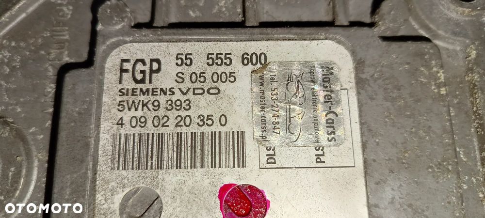 KOMPUTER STEROWNIK SILNIKA OPEL ZAFIRA 1.8 16V 55555600 5WK9393 - 5