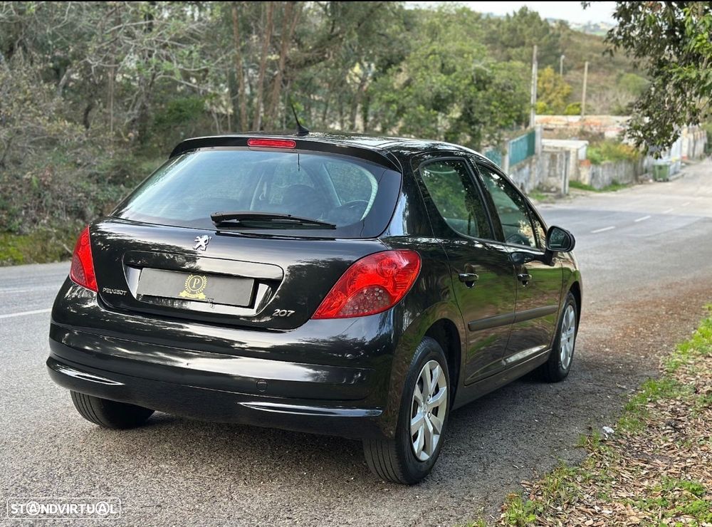 Peugeot 207 1.4 16V Trendy - 17