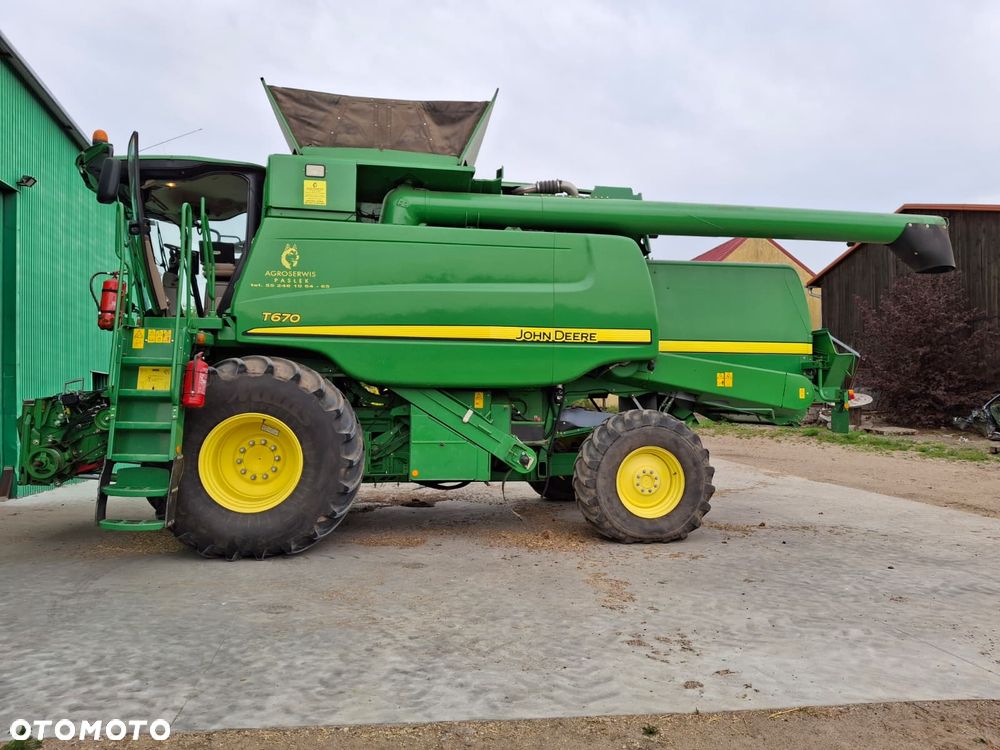 John Deere T670 - 7