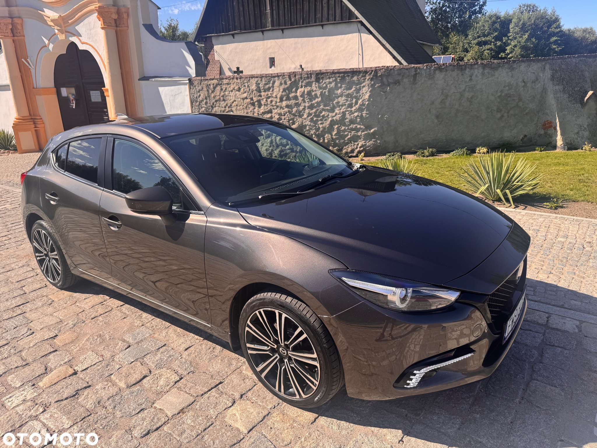 Mazda 3 SKYACTIV-G 120 NAKAMA - 28