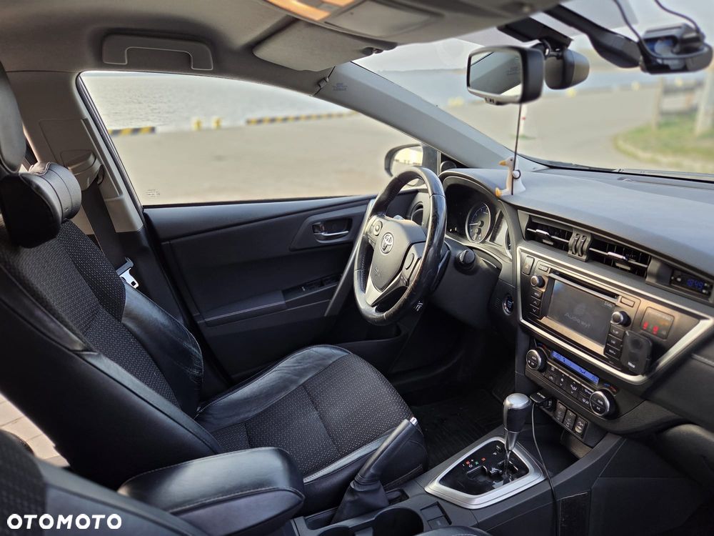 Toyota Auris 1.6 Prestige MS - 7