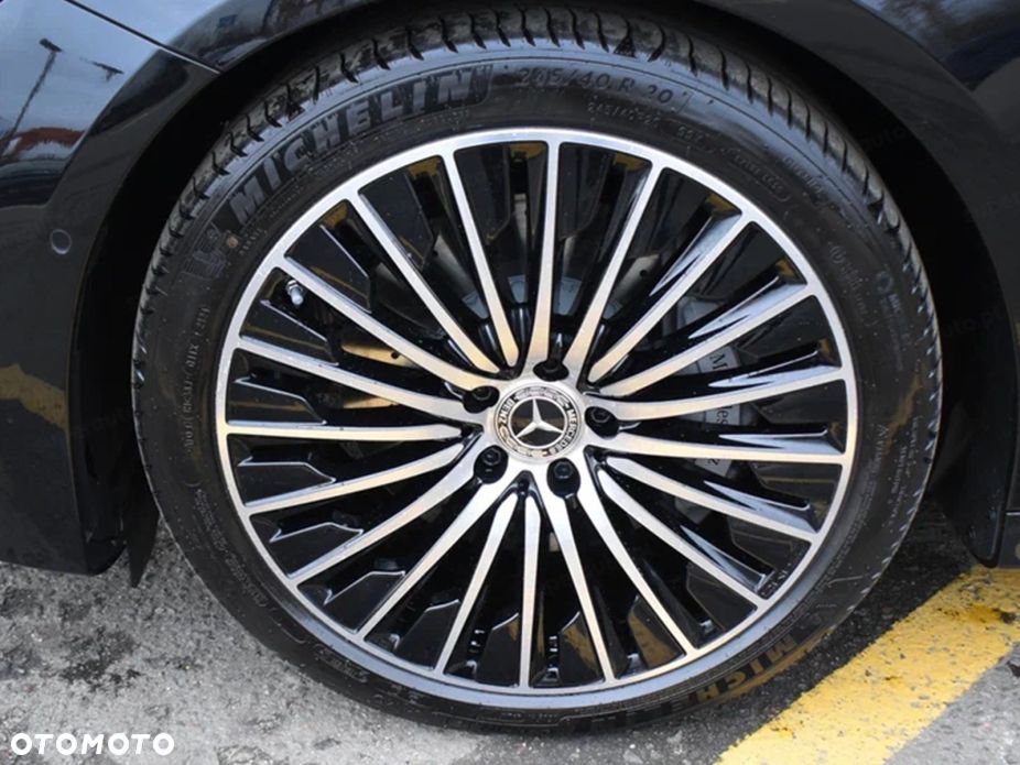 Mercedes-Benz Klasa E 220 d mHEV 4-Matic AMG 9G-Tronic - 6