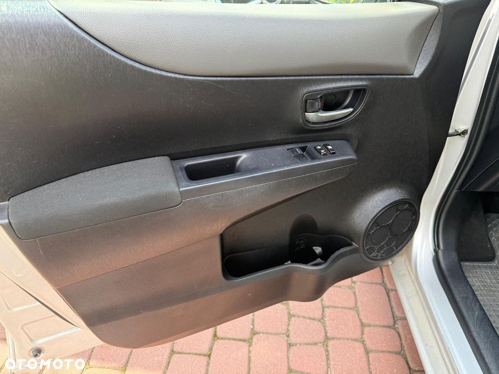 Toyota Yaris 1.33 Active - 5