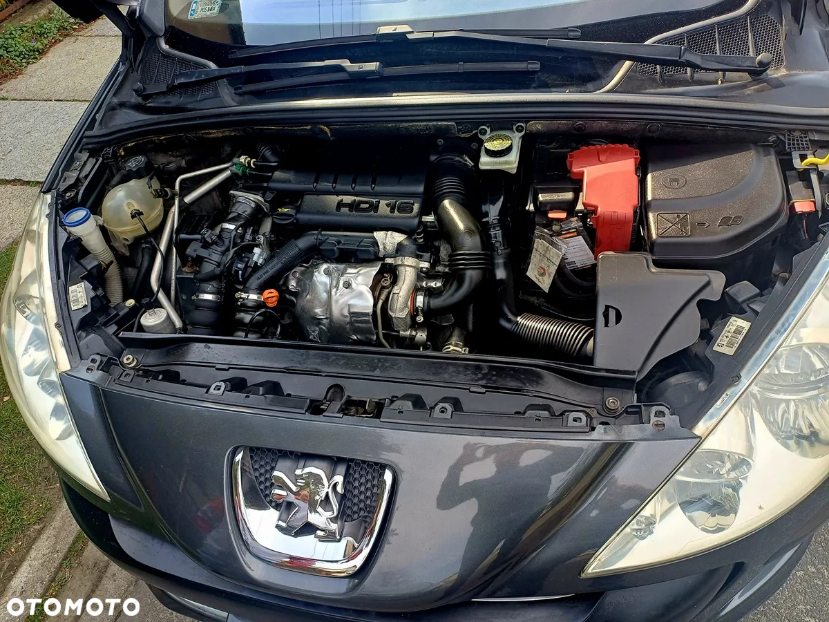 Peugeot 308 1.6 HDi Premium - 10