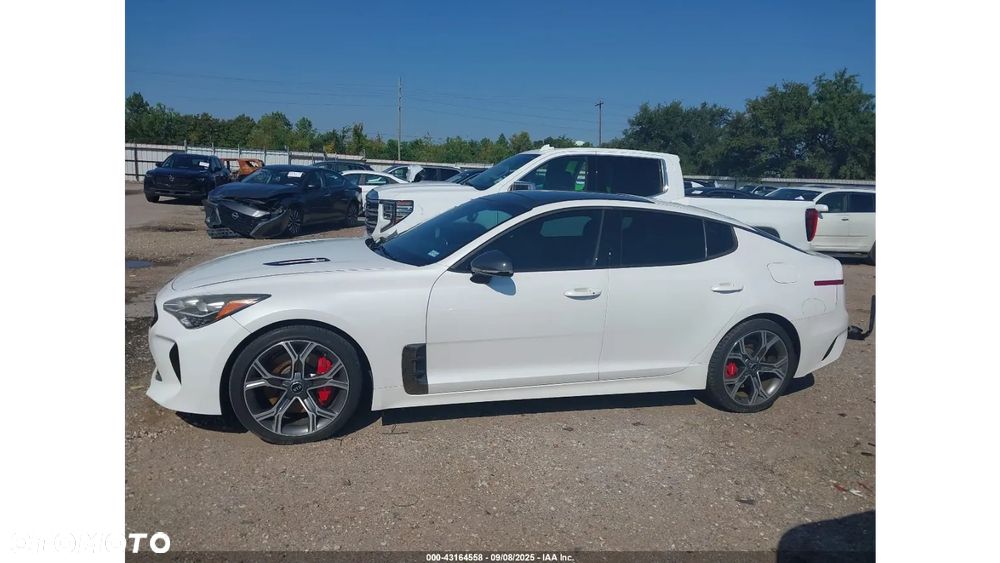 Kia Stinger - 5