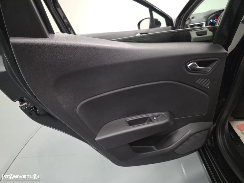 Renault Clio 1.0 TCe Evolution Bi-Fuel - 33