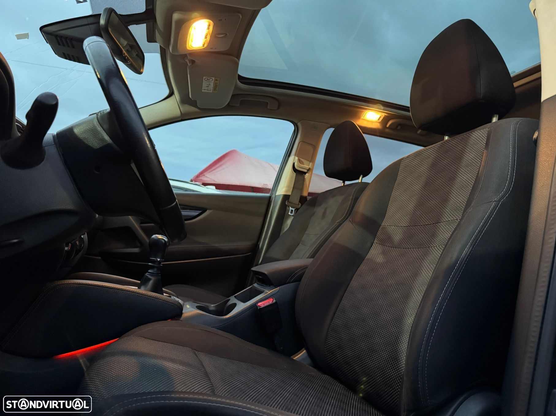 Nissan Qashqai 1.5 dCi N-Connecta 18 - 20