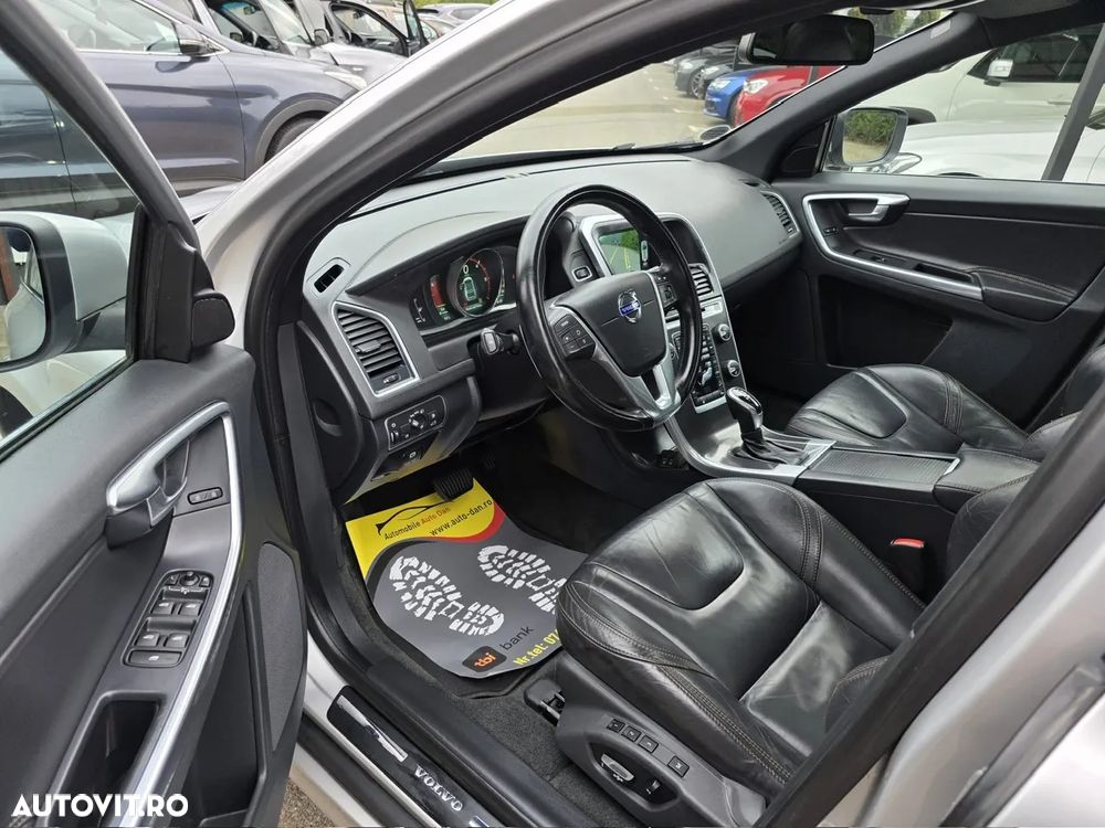 Volvo XC 60 D5 AWD Summum - 6