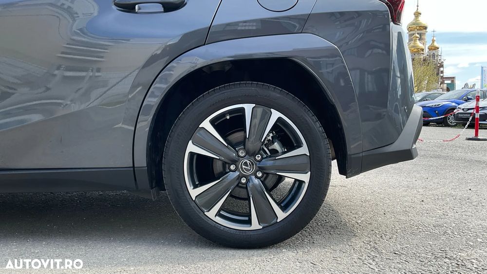 Lexus UX 250h (E-FOUR) Luxury Line - 12