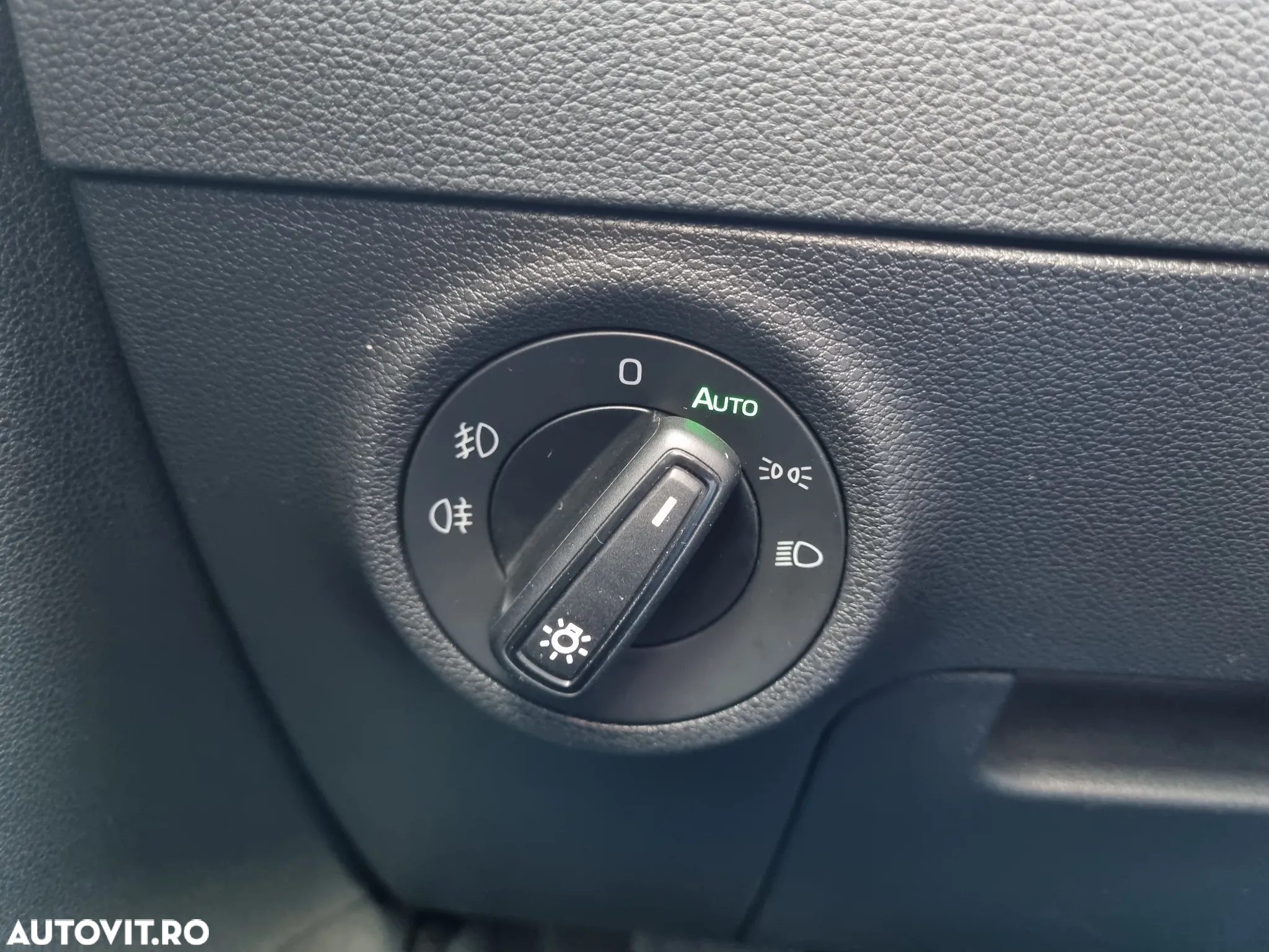 Skoda Karoq 1.5 TSI DSG Ambition - 34