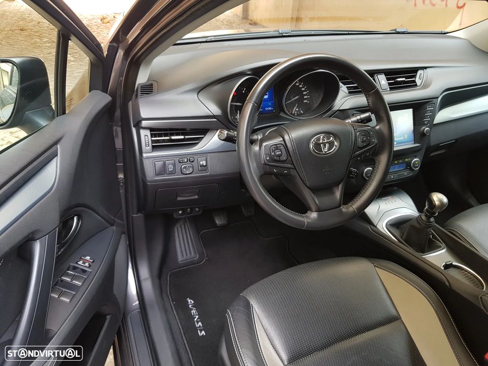 Toyota Avensis Touring Sports 2.0 D-4D Exclusive - 40