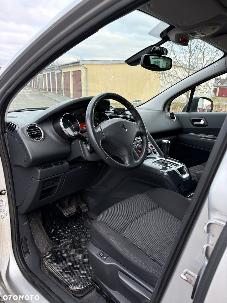 Peugeot 5008 - 3