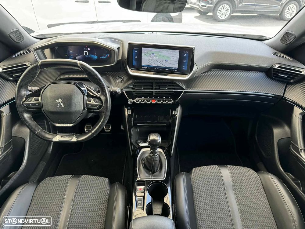 Peugeot 2008 1.2 PureTech GT Line - 9