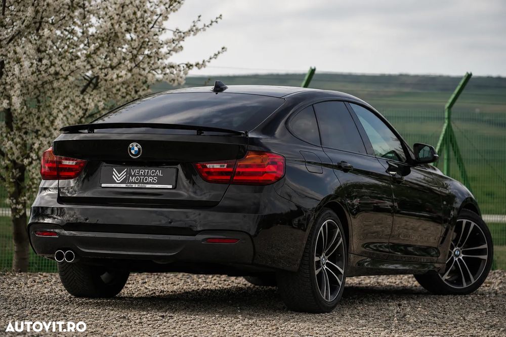 BMW Seria 3 320d Aut. M Sport - 17