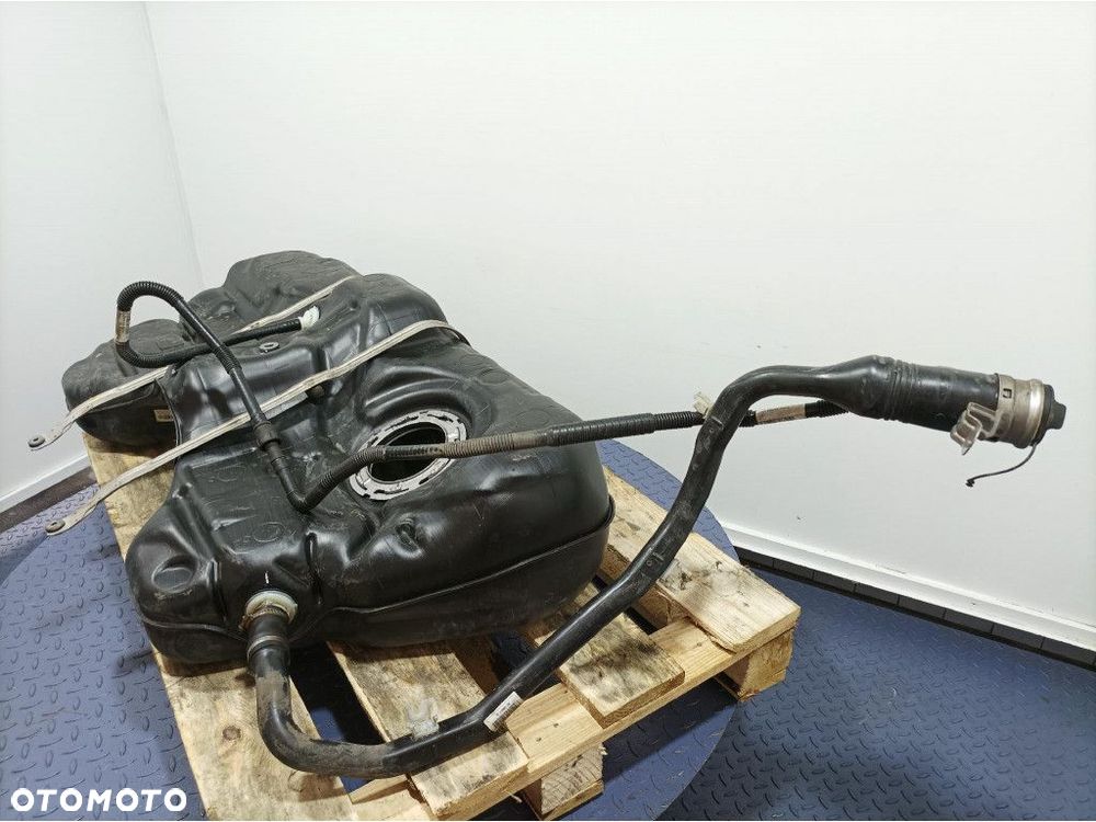 BMW 7 G11 G12 LCI 3.0D 320 KM ZBIORNIK BAK PALIWA DIESEL 7487610 - 2