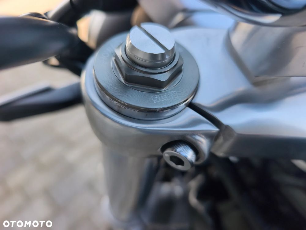 Honda CB - 24