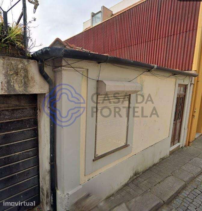 Moradia para recuperar na Foz Velha - Grande imagem: 2/9