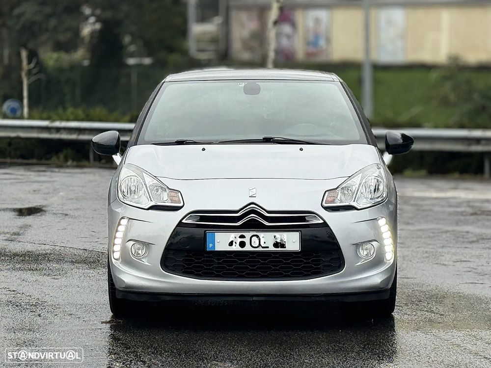 Citroën DS3 1.6 HDi Airdream So Chic - 2