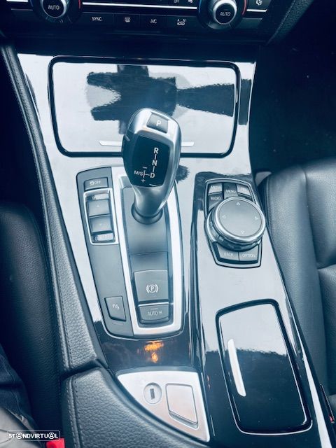 BMW 520 d Line Luxury Auto - 3