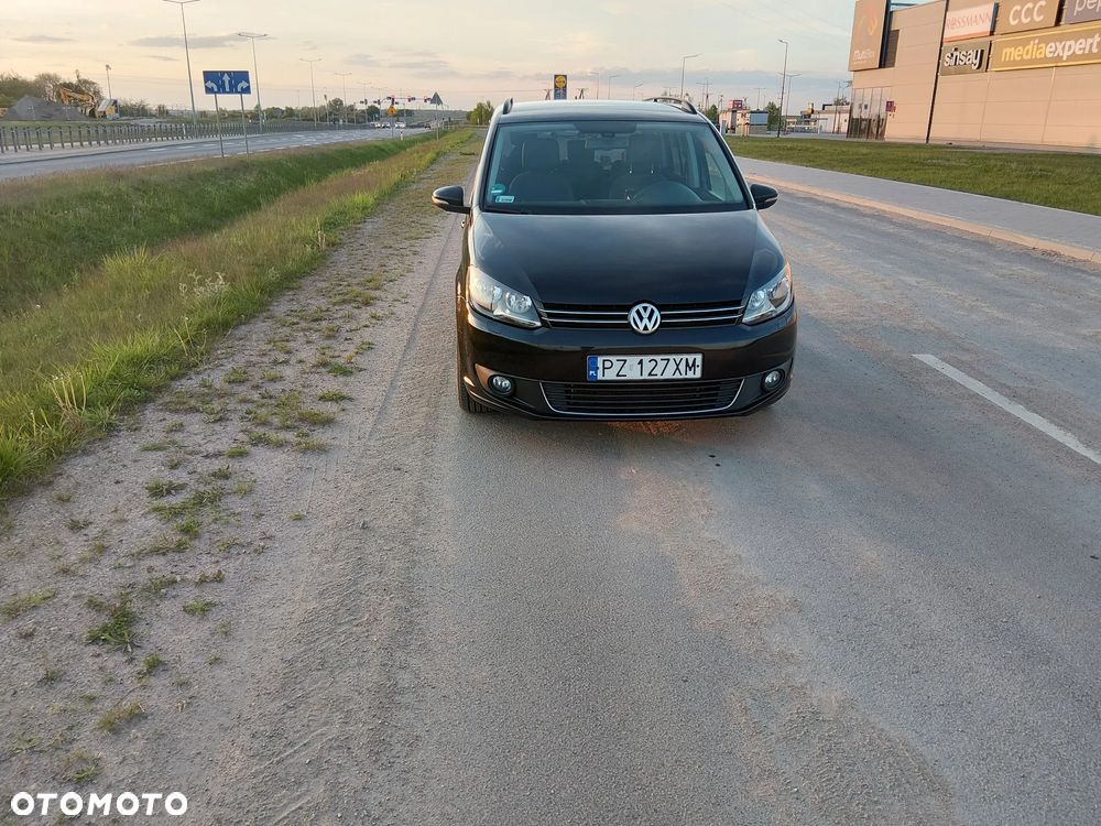 Volkswagen Touran 2.0 TDI DPF BlueMotion Technology DSG Comfortline - 1