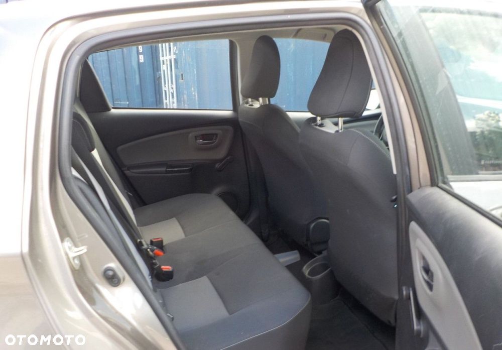 Toyota Yaris - 18