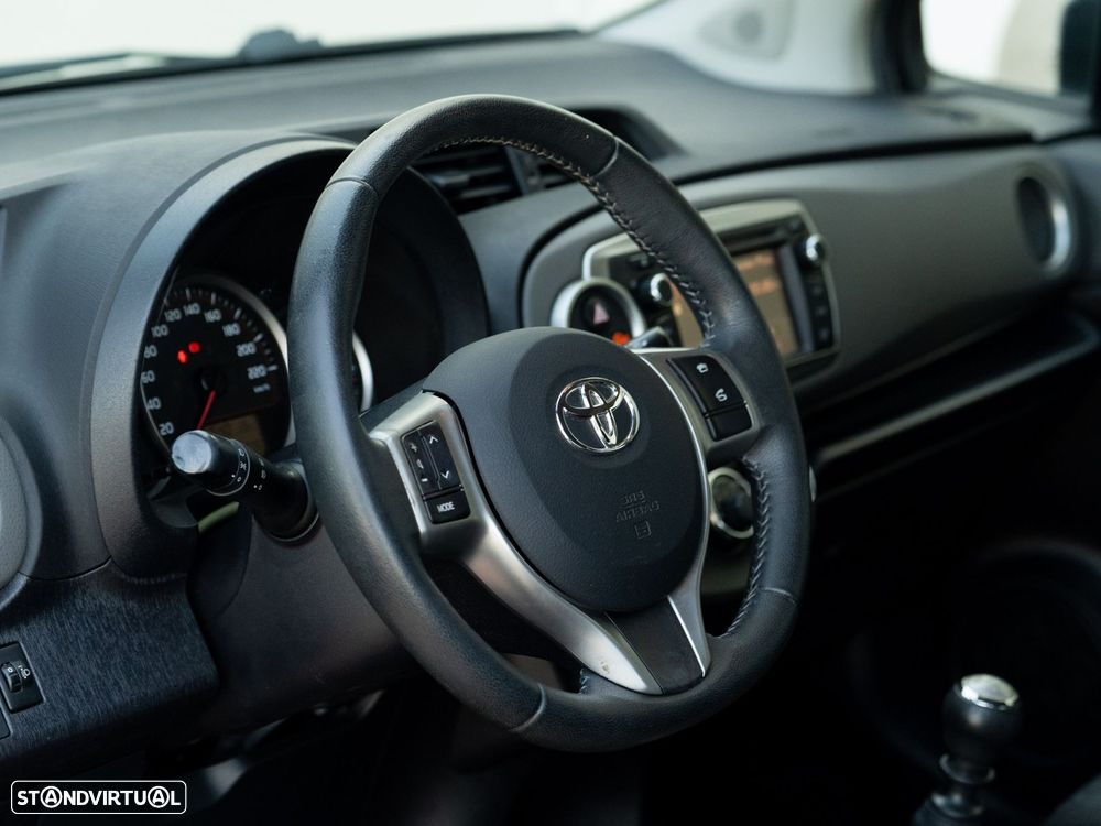 Toyota Yaris 1.33 VVT-i Comfort+P.Style - 22