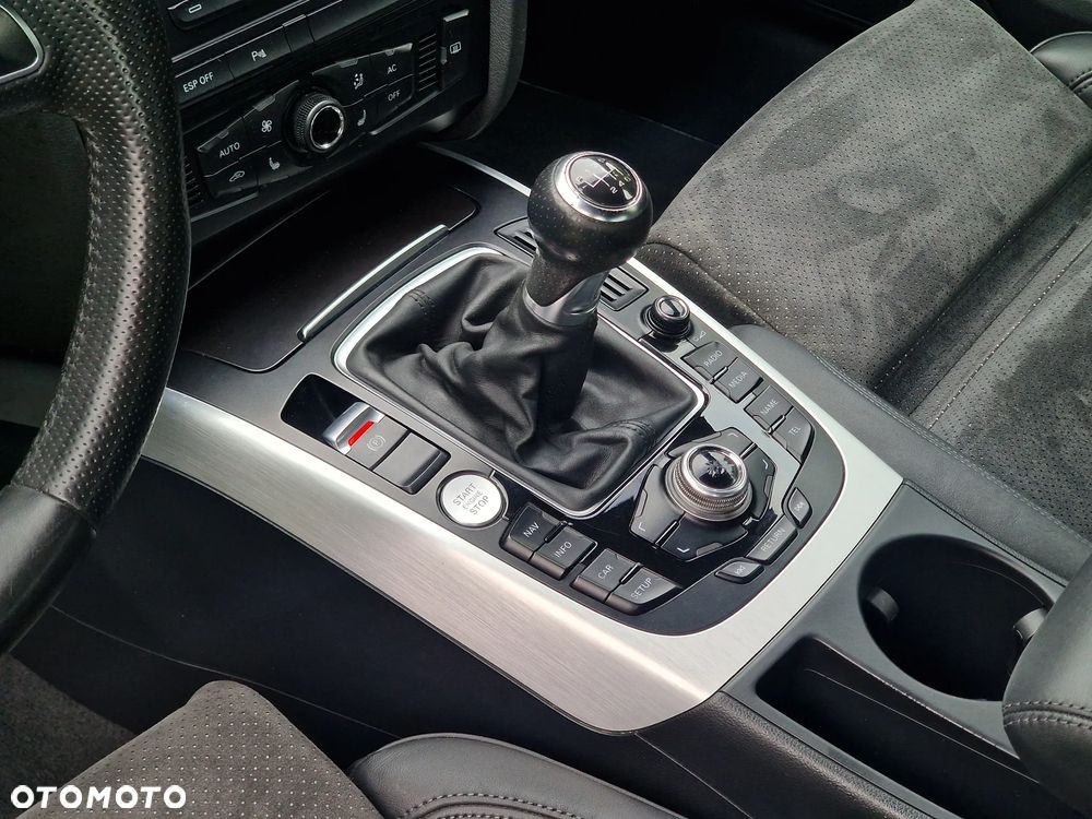 Audi A4 Limousine 2.0 TFSI quattro S line Sportpaket (plus) - 17
