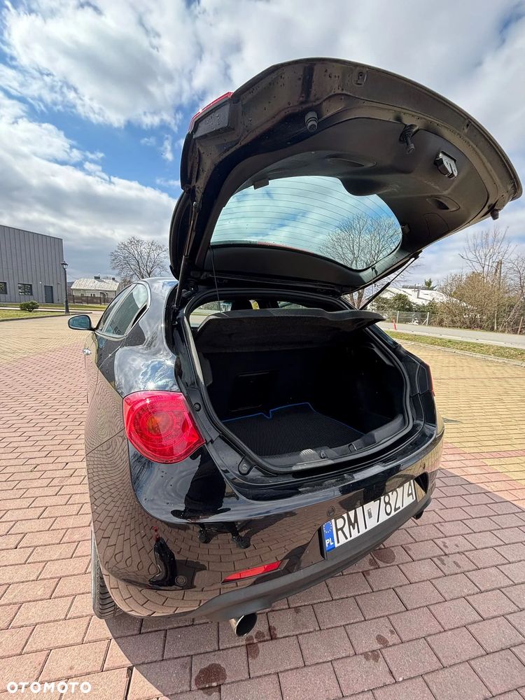 Alfa Romeo Giulietta 2.0 JTDM Distinctive - 9