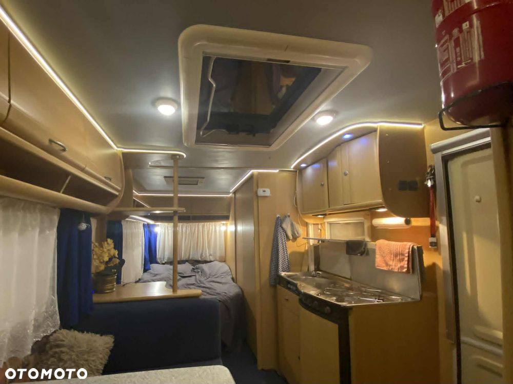 Dethleffs Camper - 8