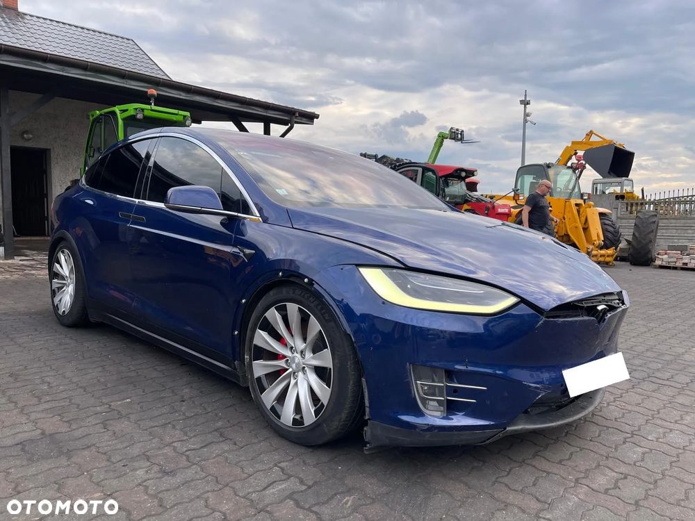Tesla Model X Long Range - 3