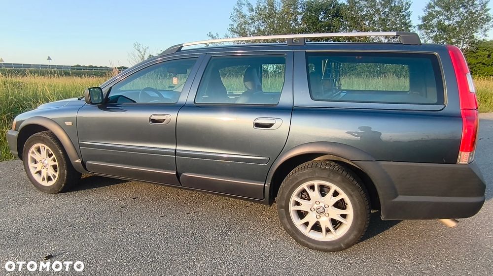 Volvo XC 70 D5 AWD Kinetic - 2