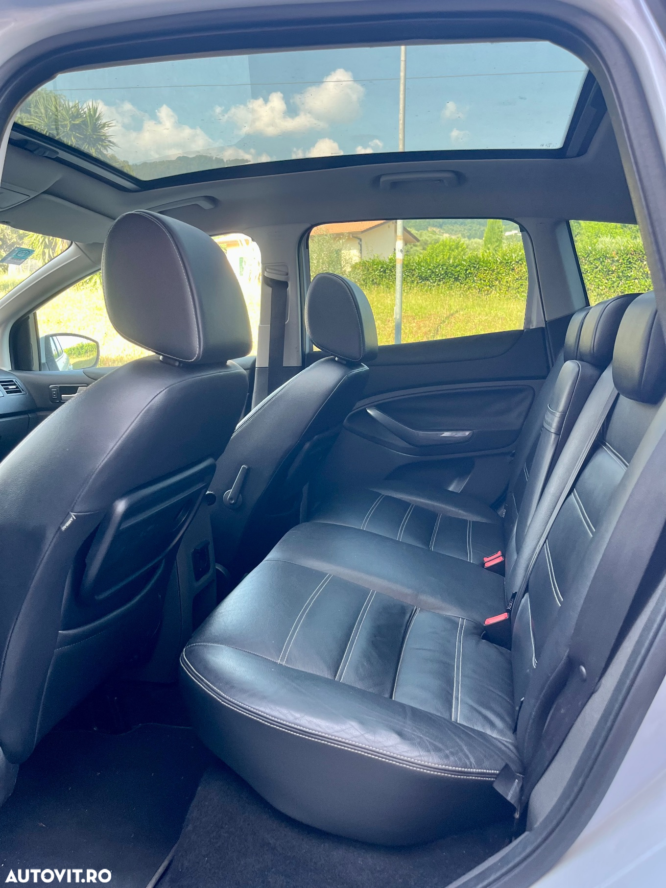 Ford Kuga 2.0 TDCi 4WD Powershift Titanium - 10