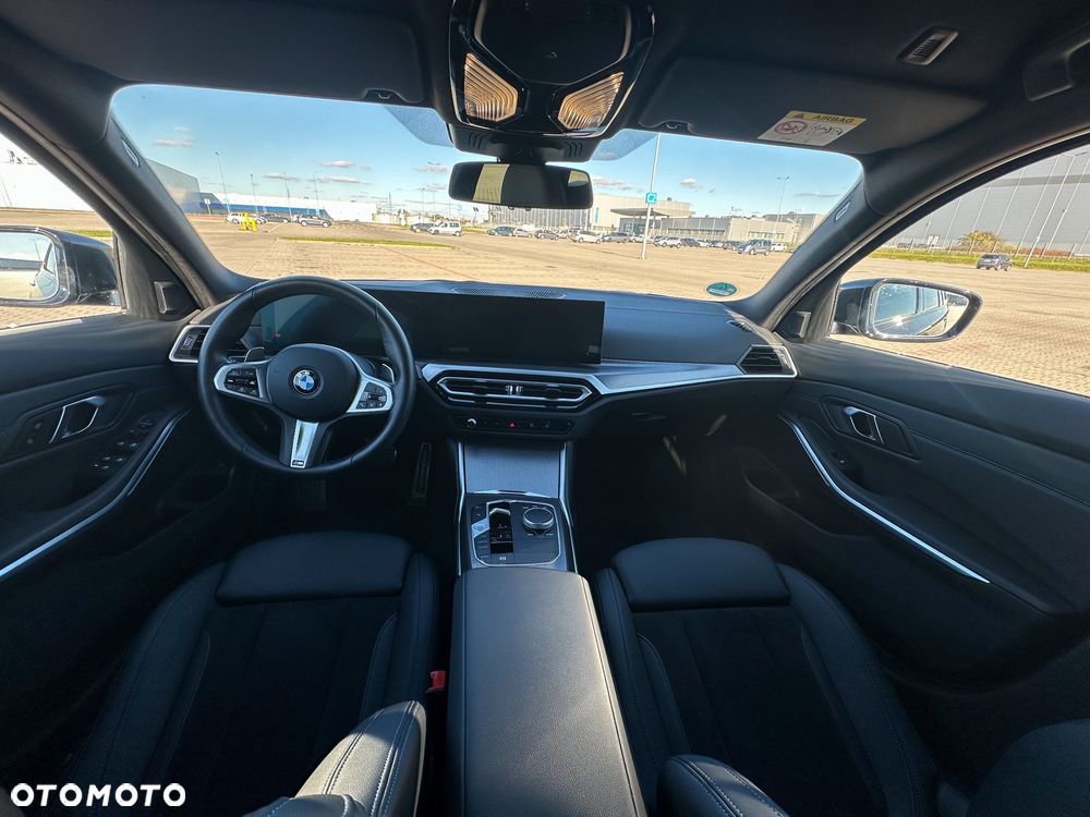 BMW Seria 3 320d Touring xDrive M Sport - 24