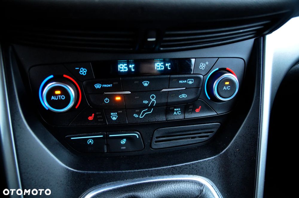 Ford Kuga 2.0 TDCi 4x4 Vignale - 13