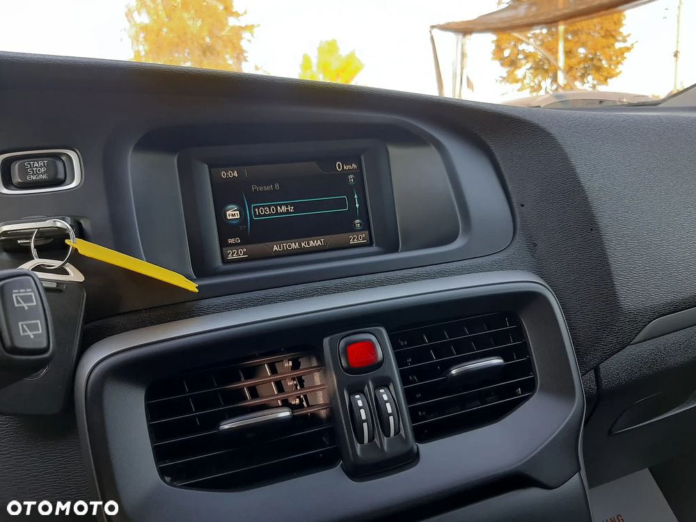Volvo V40 - 20
