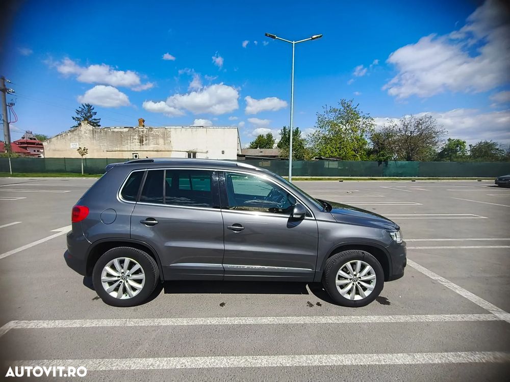 Volkswagen Tiguan - 2