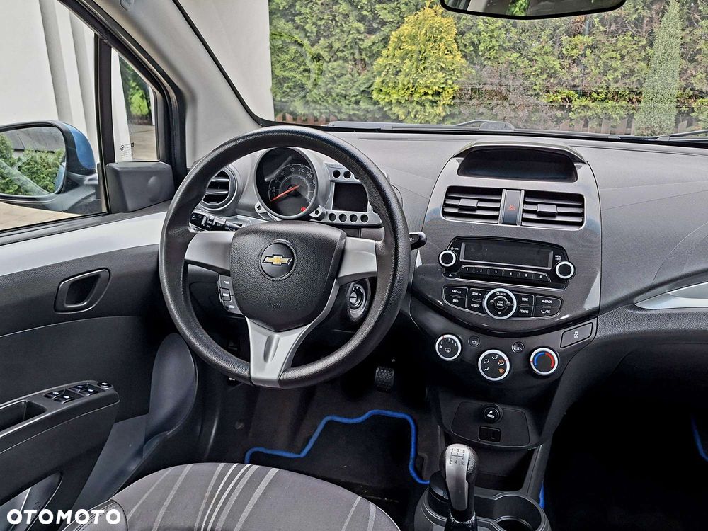 Chevrolet Spark 1.2 LT+ - 11