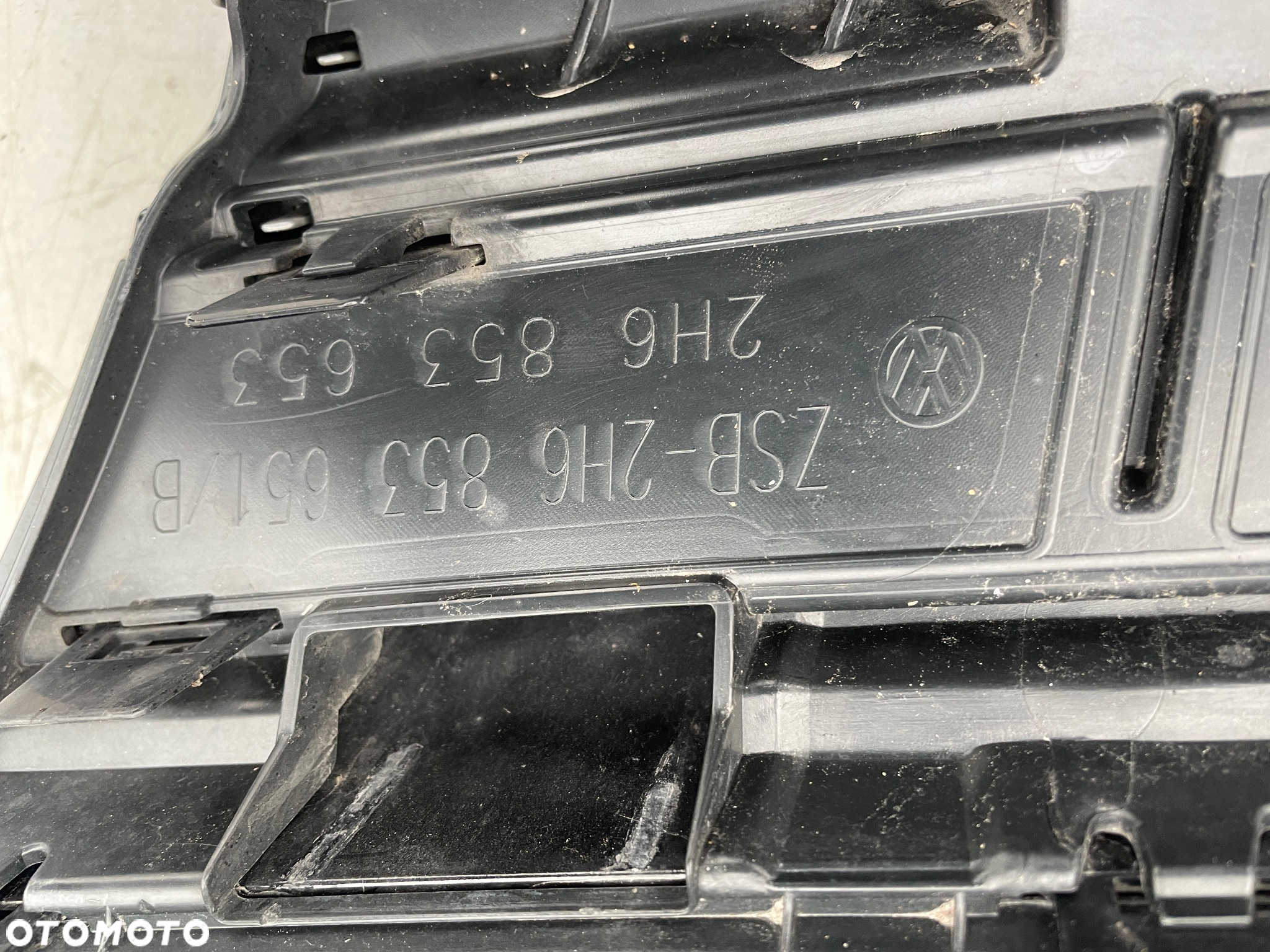Grill atrapa VW Amarok Oryginał 2H6853653 - 3